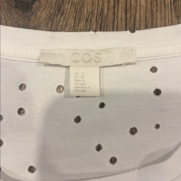 COS Oversized White Top with Accents - Picture 3 of 11